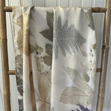 foulard en soie avec impressions végétales