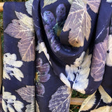 foulard en teintures naturelles et impressions végétales